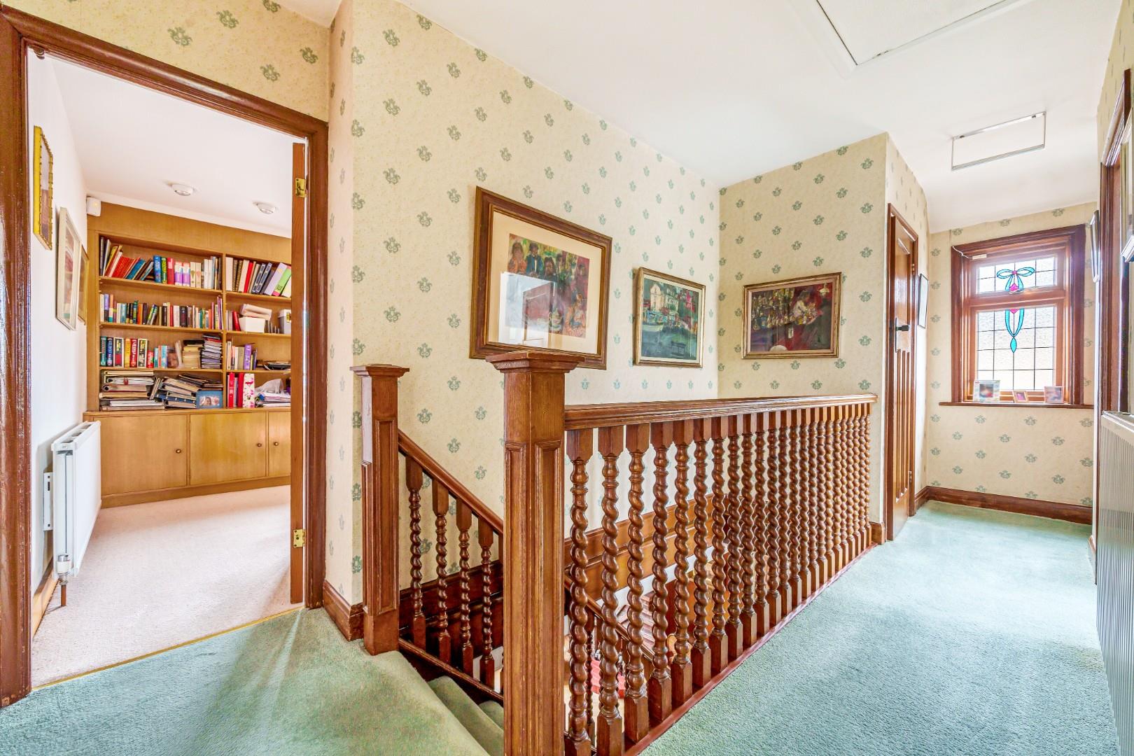 Park Grove, Edgware